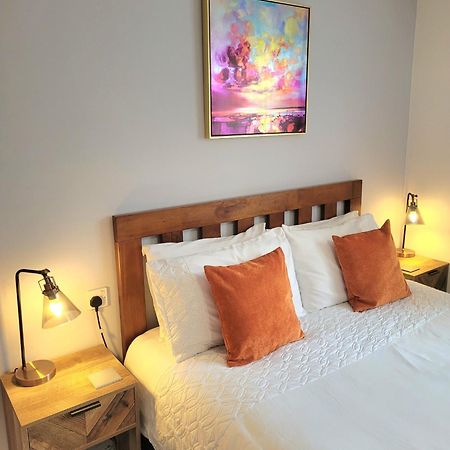 1 Merchants Gate - 2 Bedroom, City Apartment With Private Parking York Kültér fotó