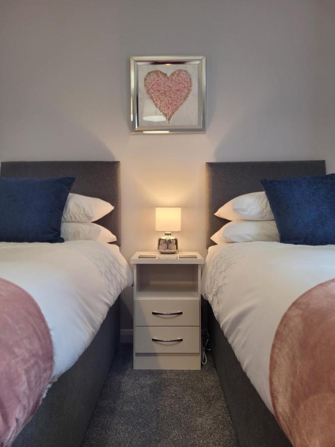 1 Merchants Gate - 2 Bedroom, City Apartment With Private Parking York Kültér fotó