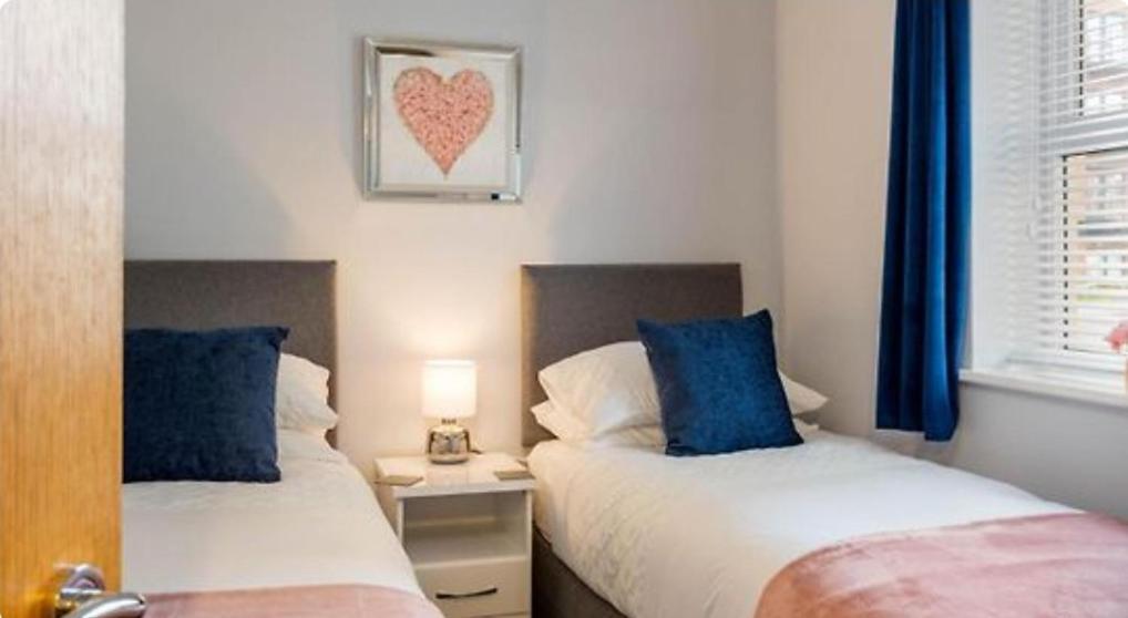 1 Merchants Gate - 2 Bedroom, City Apartment With Private Parking York Kültér fotó